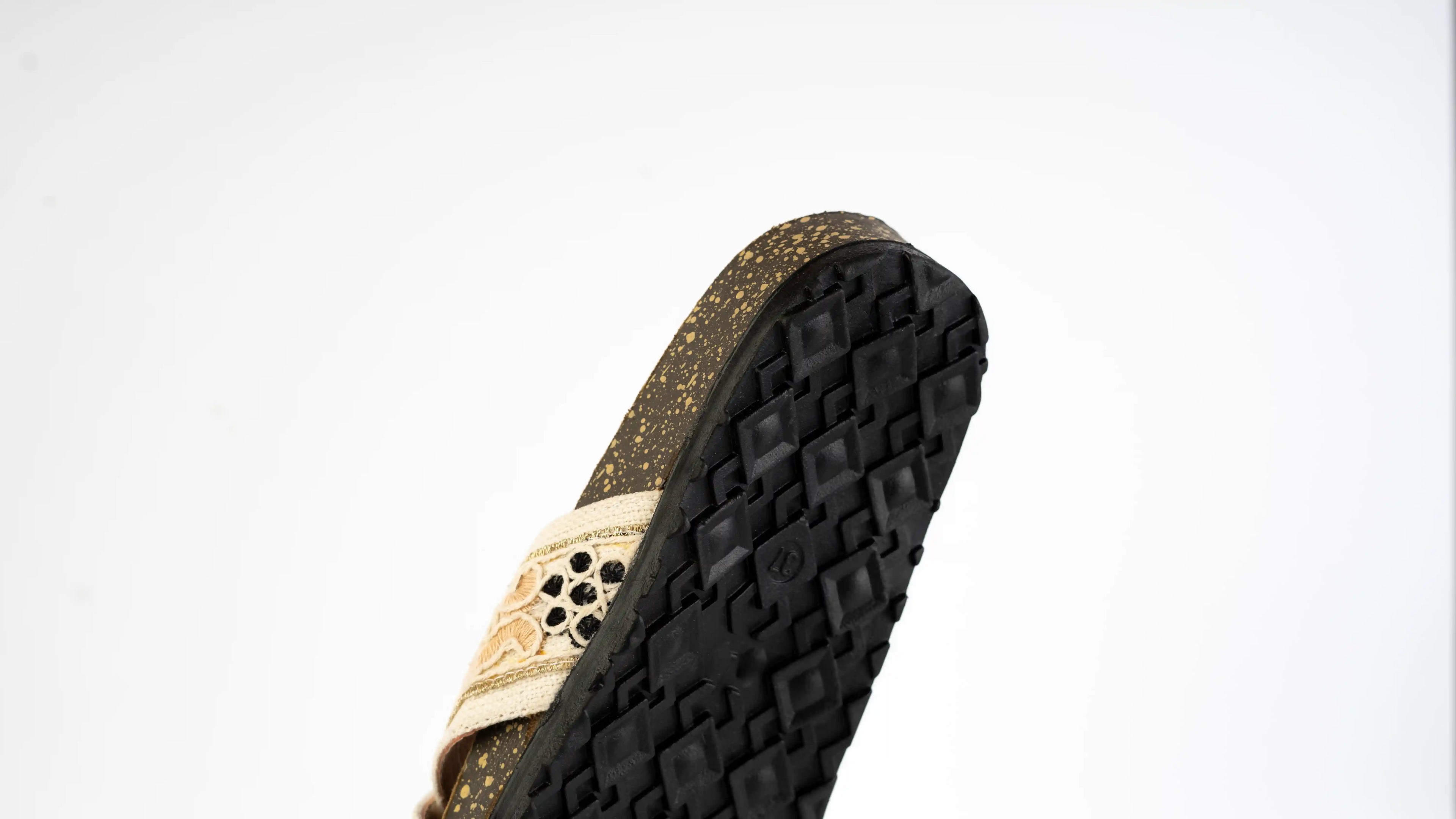 Slipper-Golden Lattice